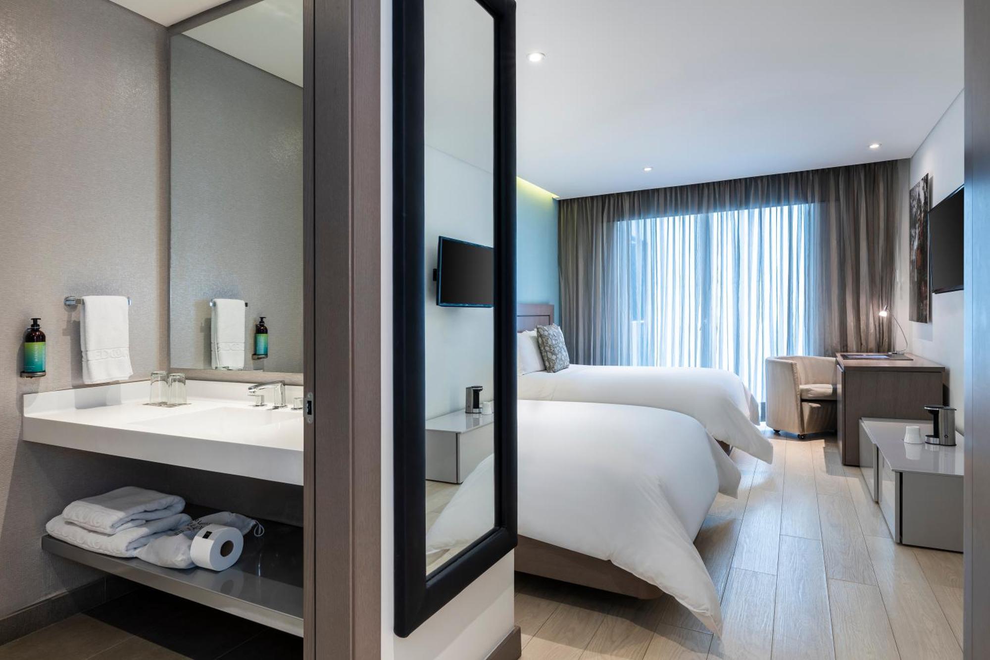 Hotel 100 Luxury Suites By Preferred Богота Екстериор снимка Deluxe Room